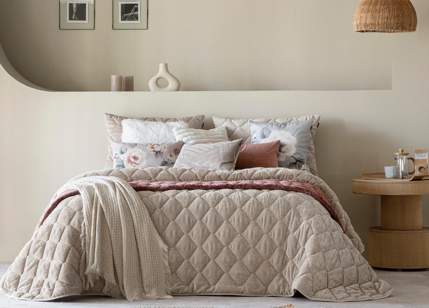 Bedspread SIENA / Maquillaje / 250 x 270 cm