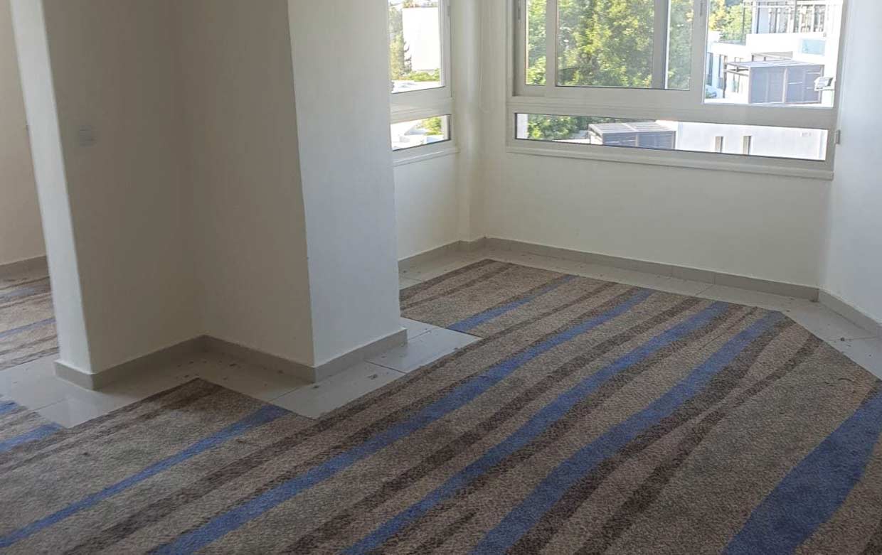 Appartment fitted carpet